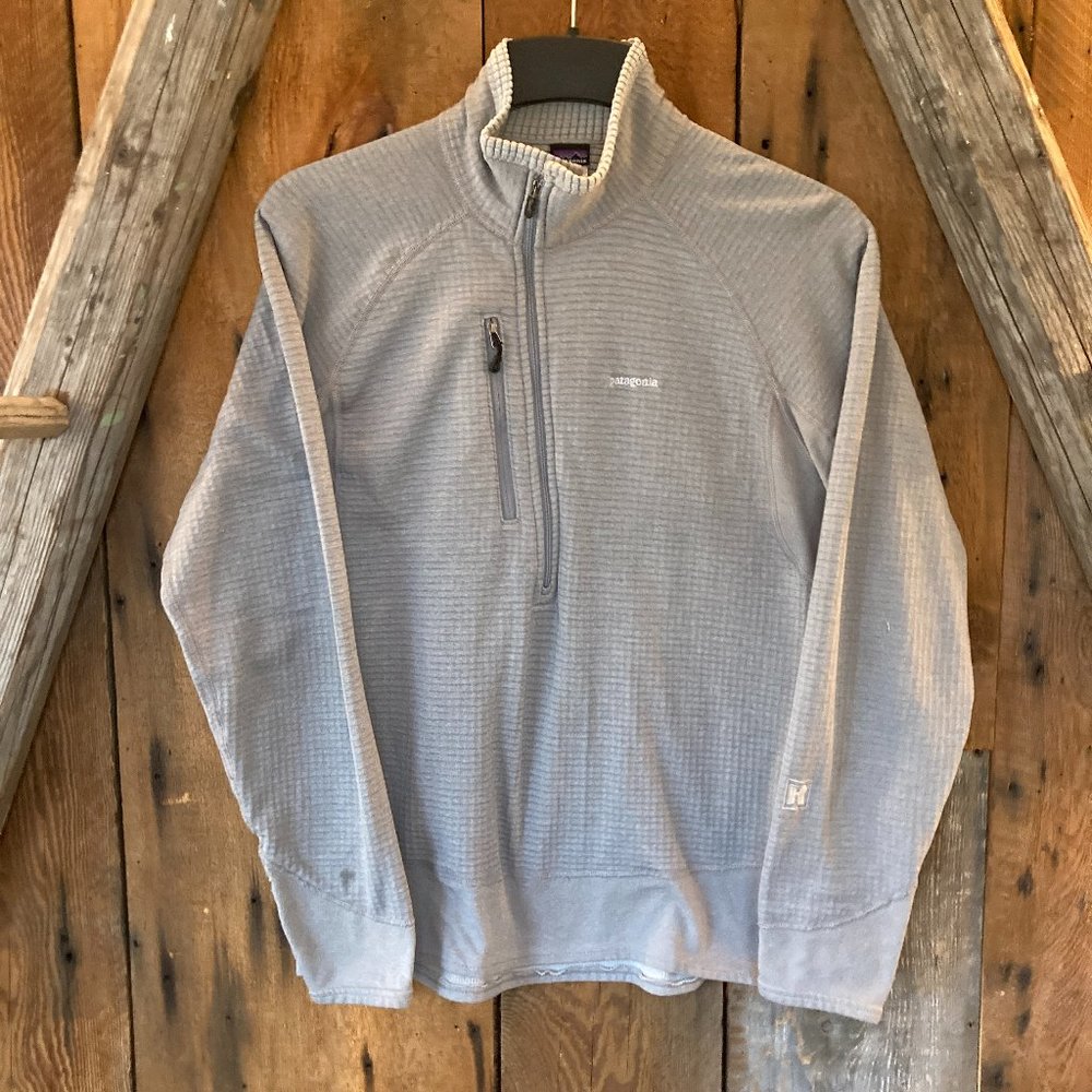 PATAGONIA Mens R1 Mid-Layer 1/4 Zip Long Sleeve, Grey, Size M